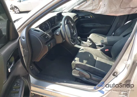 2017 Honda Accord Lx z USA, uszkodzony, nr VIN 1HGCR2F39HA211124